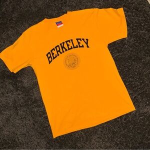University of California Berkeley Men's Vintage Champion T-Shirt Size Large